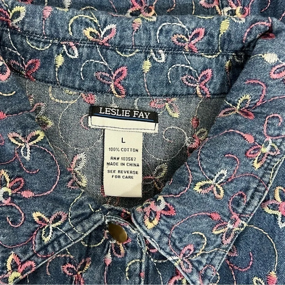 Leslie Fay Denim Shacket Floral Button Up Colorful Embroidery 100% Cotton Collar - Picture 13 of 13